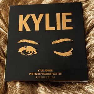 Kylie THE BRONZE PALETTE Pressed Powder Palette